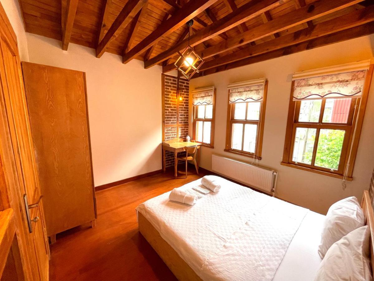Authentic Turkish Home Family Room Istanbul Exterior photo